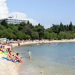 Tribunj 4174a Tribunj (Sibenik-Knin)