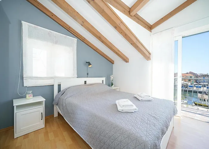 Tribunj 4174a 아파트 Tribalj