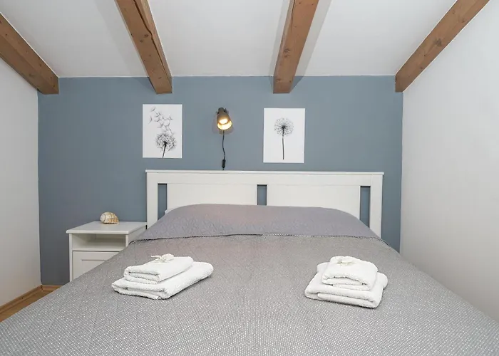 아파트 Tribunj 4174a Tribalj